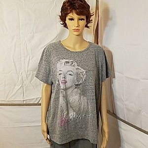 Marilyn monroe tshirt
